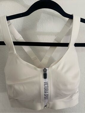 Victoria Sport White Front-Zip Support Sports Bra